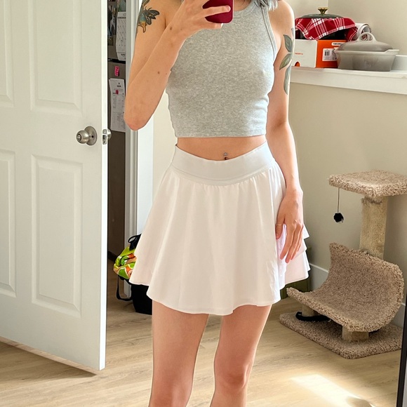 Lululemon Court Rival Skirt - Picture 3 of 9